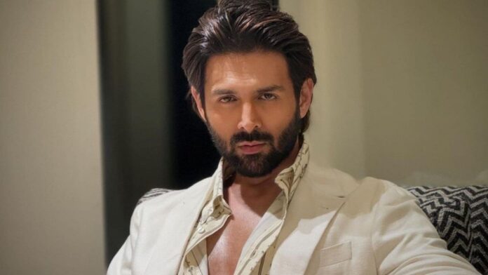 Karthik Aryan